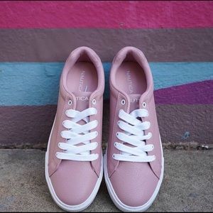 Nautica pink sneaker